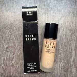 Bobbi Brown Weightless Skin Foundation SPF15 C-026 Cool Ivory 30ml